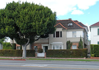 9657 W Olympic Blvd in Beverly Hills, CA - Foto de edificio - Building Photo