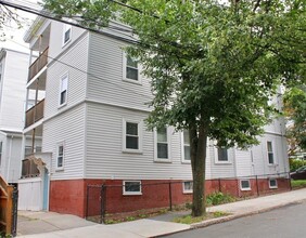 2 Gilson Terrace in Somerville, MA - Building Photo - Building Photo