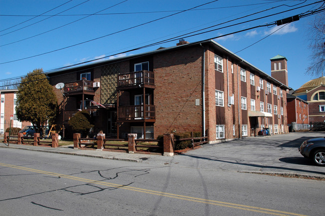 166 Stevens St in Lowell, MA - Building Photo - Building Photo