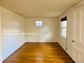 454 Bowling Ave in Nashville, TN - Foto de edificio - Building Photo