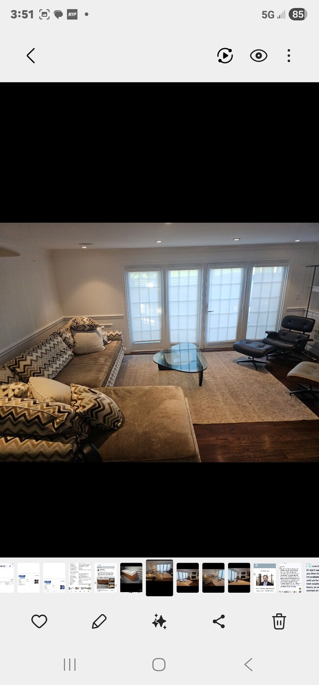 11 Oak St in Wellesley, MA - Building Photo - Building Photo