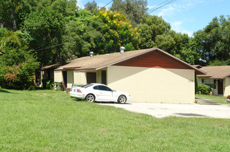 107 S Lone Oak Dr in Leesburg, FL - Building Photo - Building Photo