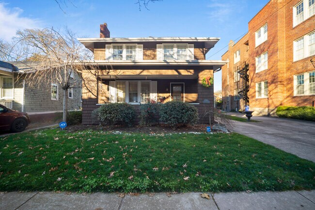 property at 916 Brandon Ave