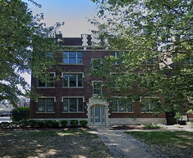 4220 McPherson Ave in St. Louis, MO - Building Photo - Building Photo
