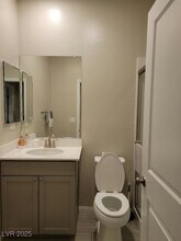 10688 Silver Pond Ave in Las Vegas, NV - Building Photo - Building Photo