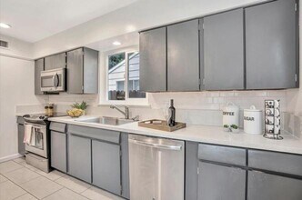841 Anderson Rd in Davis, CA - Building Photo - Building Photo