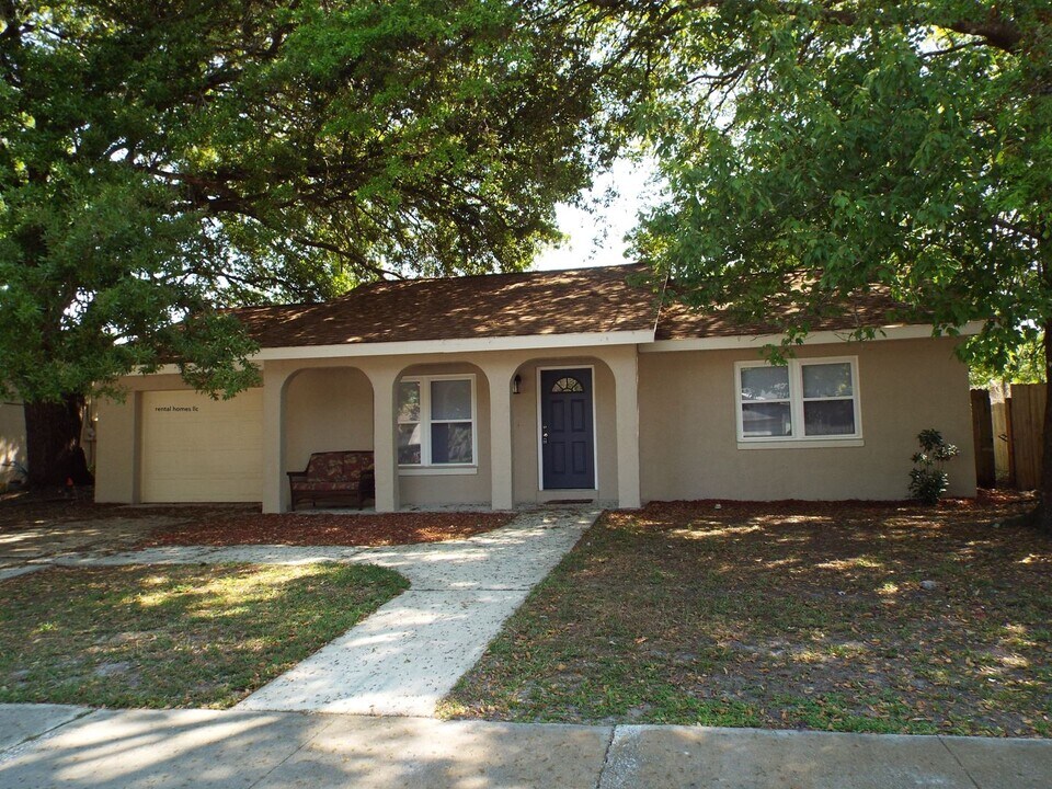 141 Clyde Ave in Longwood, FL - Building Photo