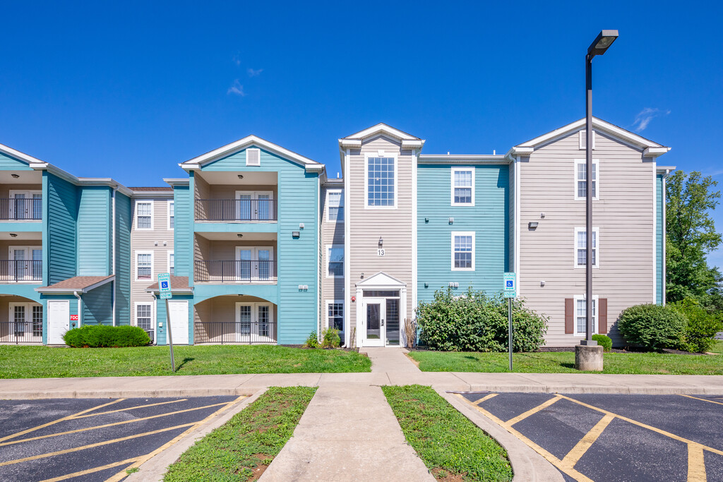 The Reserve at Saluki Pointe Apartments in Carbondale, IL ...