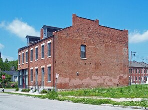 Crown Square Apartments in St. Louis, MO - Building Photo - Building Photo