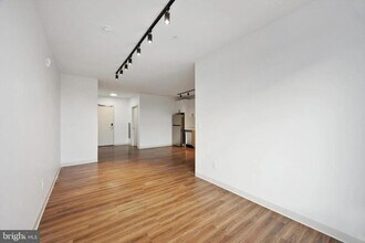 4240 Chestnut St in Philadelphia, PA - Building Photo - Building Photo