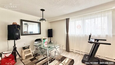 34 Heatherside Dr in Toronto, ON - Building Photo - Building Photo