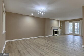 1127 Wicklow Ct in Hummelstown, PA - Building Photo - Building Photo