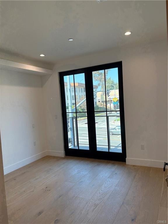 10352 Riverside Dr in Los Angeles, CA - Building Photo - Building Photo