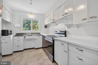 9107 River Rd in Potomac, MD - Building Photo - Building Photo