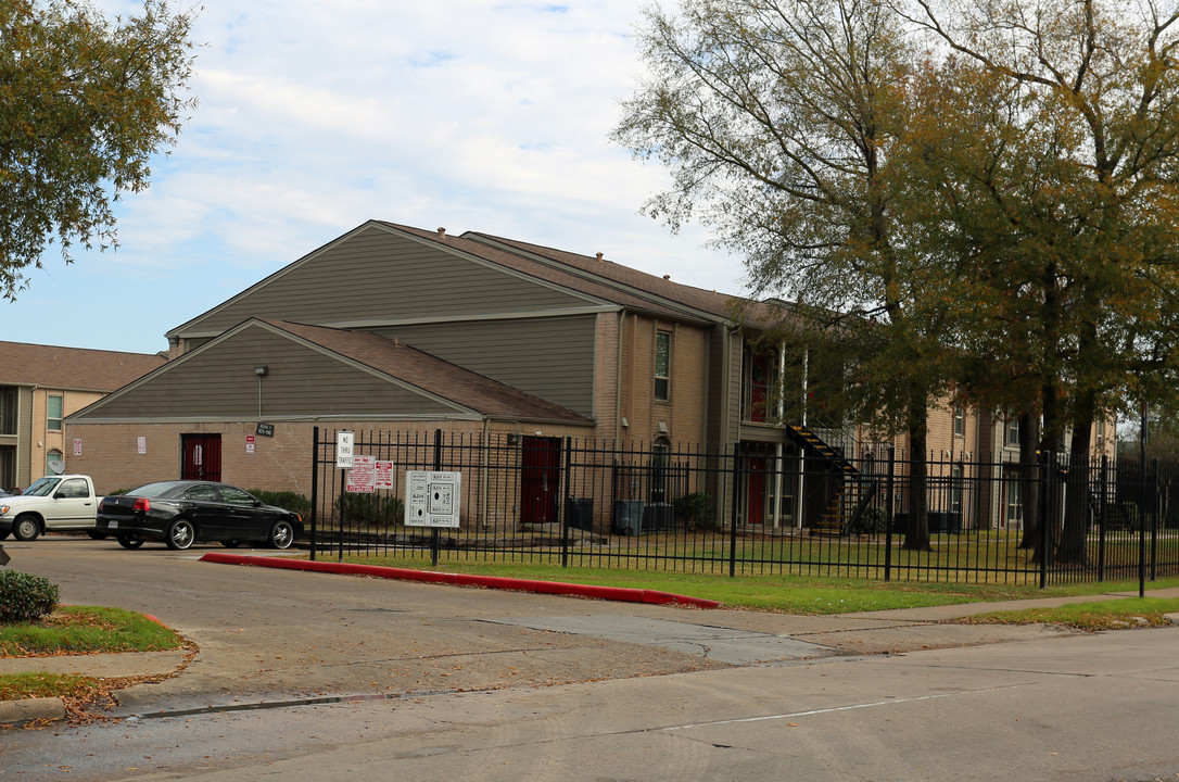 Coolwood Oaks in Houston, TX - Foto de edificio