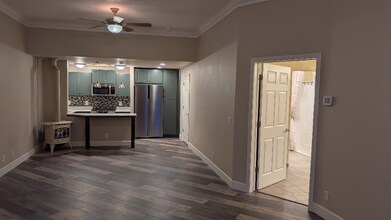 12630 Thomas Creek Rd in Reno, NV - Building Photo - Building Photo