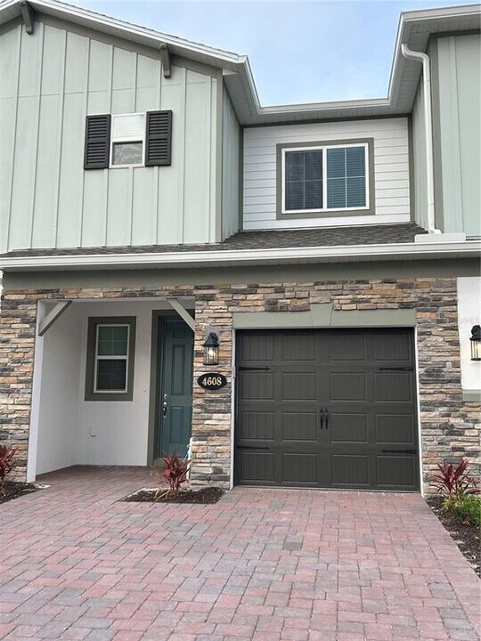 4608 Campsite Lp in Orlando, FL - Building Photo