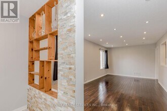 106 Narrow Valley Crescent in Brampton, ON - Building Photo - Building Photo