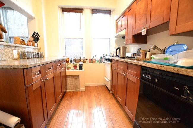 property at 2003 Commonwealth Ave