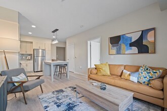 Townline Apartments in Minnetonka, MN - Building Photo - Building Photo