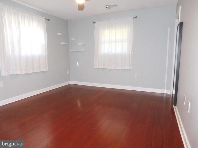 1605 N Craig St in Sterling, VA - Building Photo - Building Photo