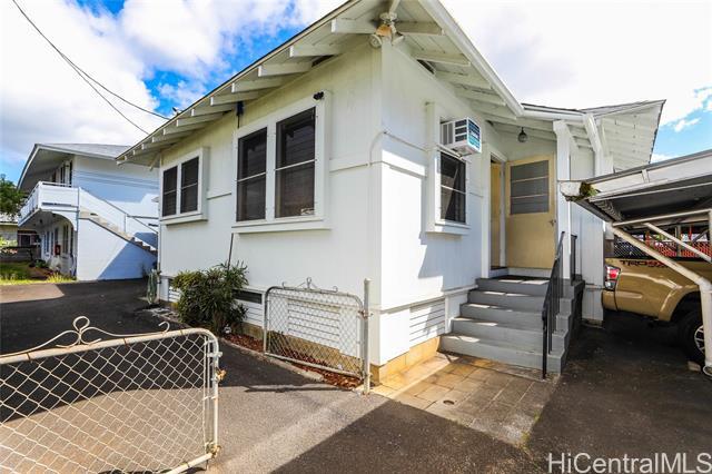 property at 1918 Waiola St