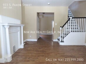 933 S Paxon St in Philadelphia, PA - Building Photo - Building Photo
