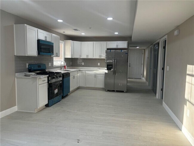 375 Public St in Providence, RI - Building Photo - Building Photo