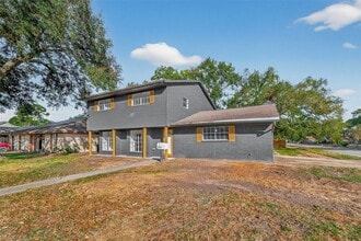 2015 N Fisher Ct in Pasadena, TX - Building Photo - Building Photo