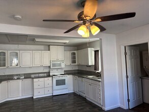 9620 Webb St in Elk Grove, CA - Building Photo - Building Photo