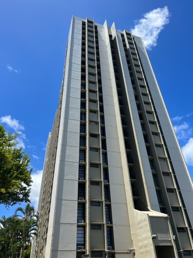 98-500-500 Koauka Loop in Aiea, HI - Building Photo - Building Photo