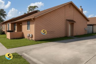 1330 Jefferson Ave, Unit A in Orange Park, FL - Building Photo