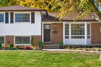 29 Kings Grant Rd in St Catharines, ON - Building Photo - Building Photo