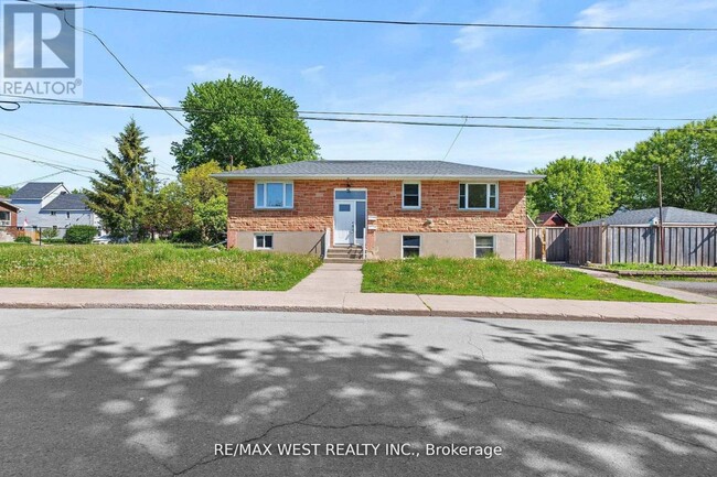 145 First Ave in Kingston, ON - Building Photo - Building Photo