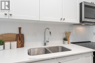 55 Duke St W in Kitchener, ON - Building Photo - Building Photo