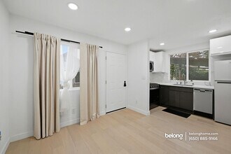 1397 Vine St in San Jose, CA - Building Photo - Building Photo