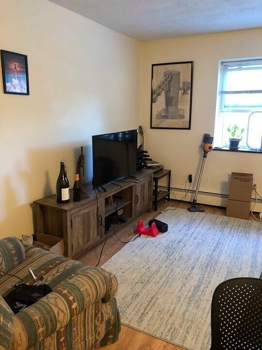 101 Walker St in Newton, MA - Building Photo