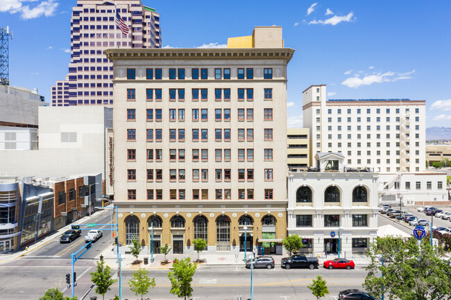 Sunrise Bank in Albuquerque, NM - Foto de edificio - Building Photo