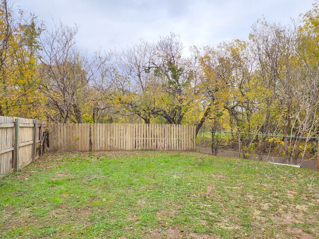 216 SW 8th St in Mineral Wells, TX - Building Photo - Building Photo