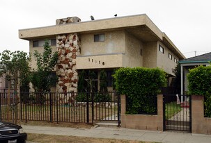 11516 Eucalyptus Ave Apartments