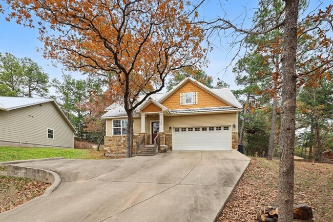 140 Onini Ct in Bastrop, TX - Foto de edificio - Building Photo