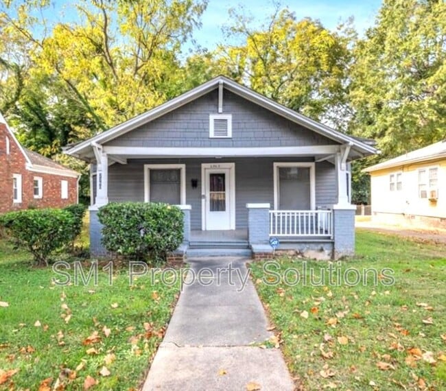 2360 N Patterson Ave in Winston-Salem, NC - Building Photo - Building Photo