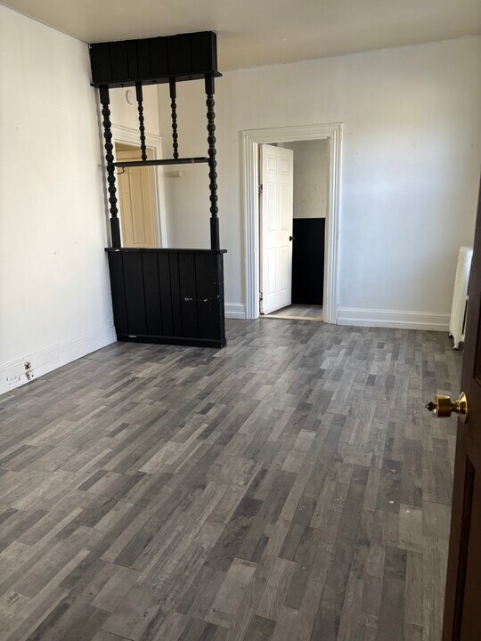 17 W Church St, Unit 1st floor in Absecon, NJ - Building Photo