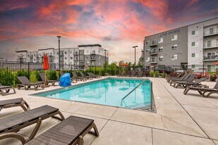 Lake Shore Apartments in Ankeny, IA - Building Photo