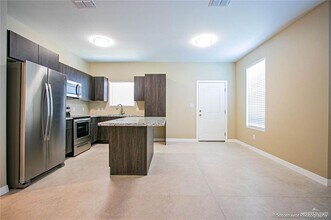 10 Diamond W Ave in Alton, TX - Building Photo - Building Photo