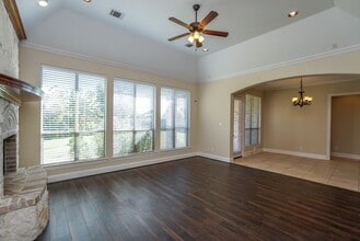 1319 Alleyan Trail in Sugar Land, TX - Building Photo - Building Photo