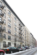 216-218 W 111th St in New York, NY - Foto de edificio - Building Photo