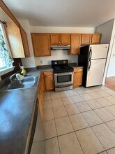 28 Delavan Pl, Unit 2 in Newark, NJ - Building Photo - Building Photo