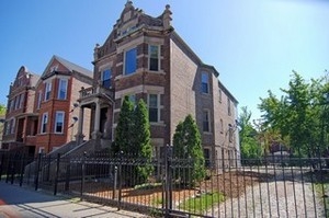 2411 S Drake Ave in Chicago, IL - Building Photo