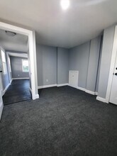 8 Stoney Beach Rd in Hull, MA - Building Photo - Building Photo